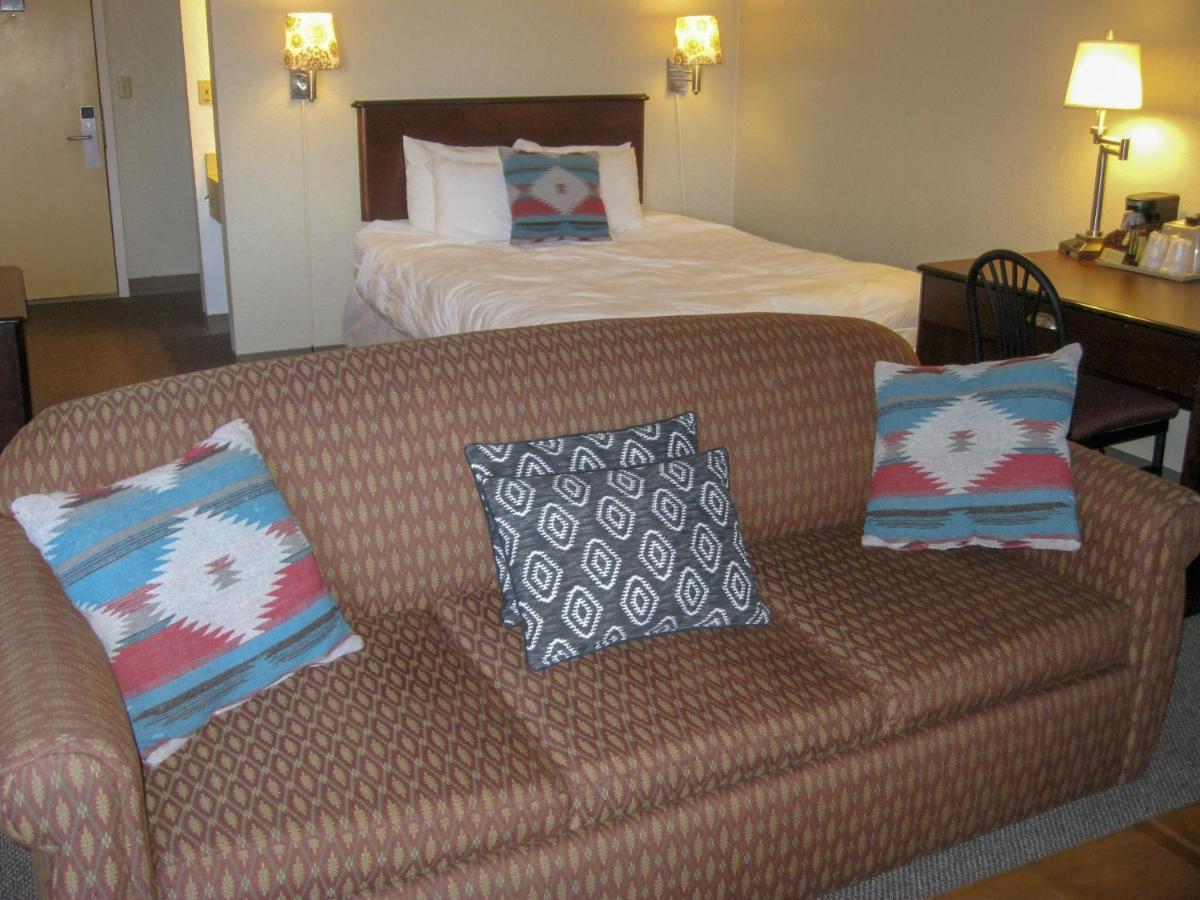סיינט איגנס Cedar Hill Lodge מראה חיצוני תמונה