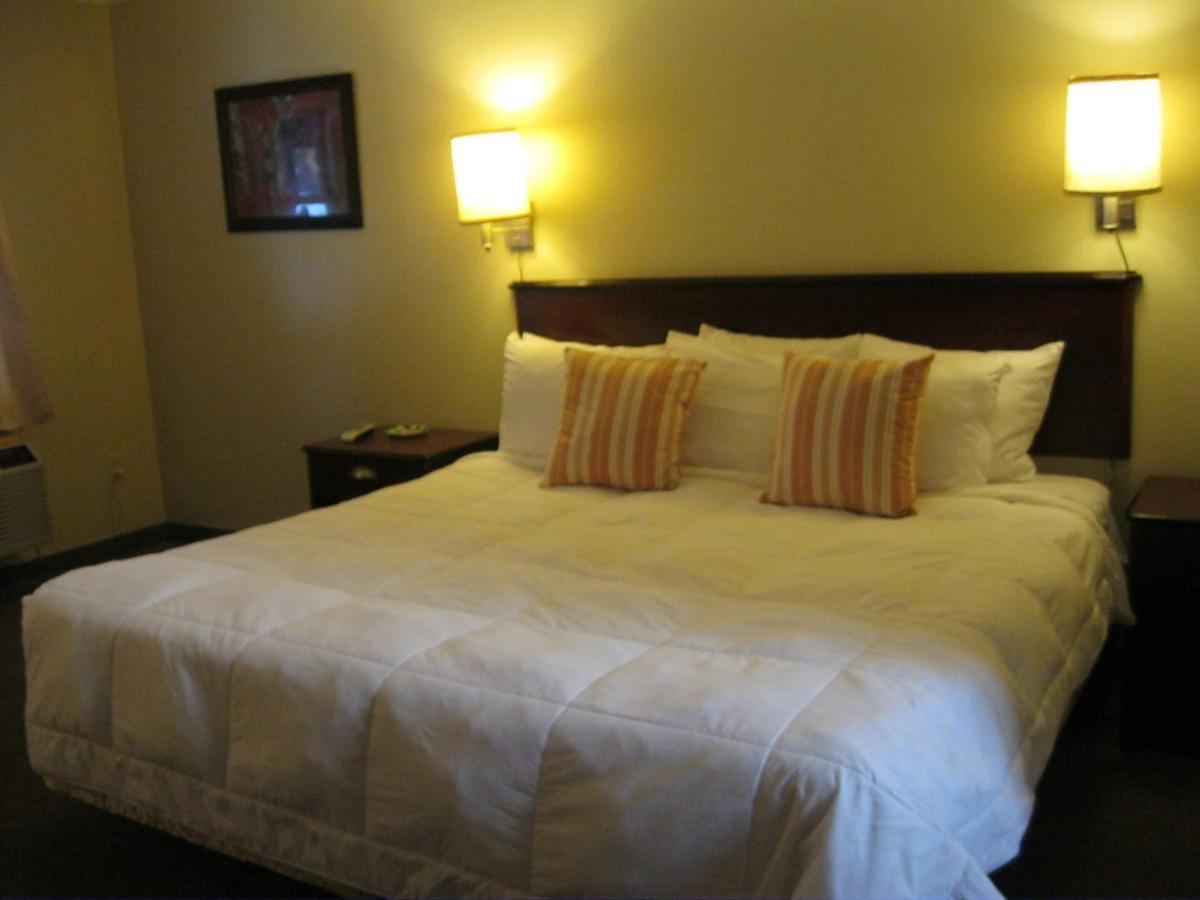 סיינט איגנס Cedar Hill Lodge מראה חיצוני תמונה