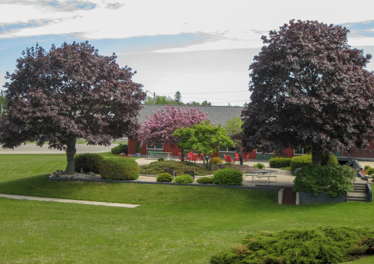 סיינט איגנס Cedar Hill Lodge מראה חיצוני תמונה